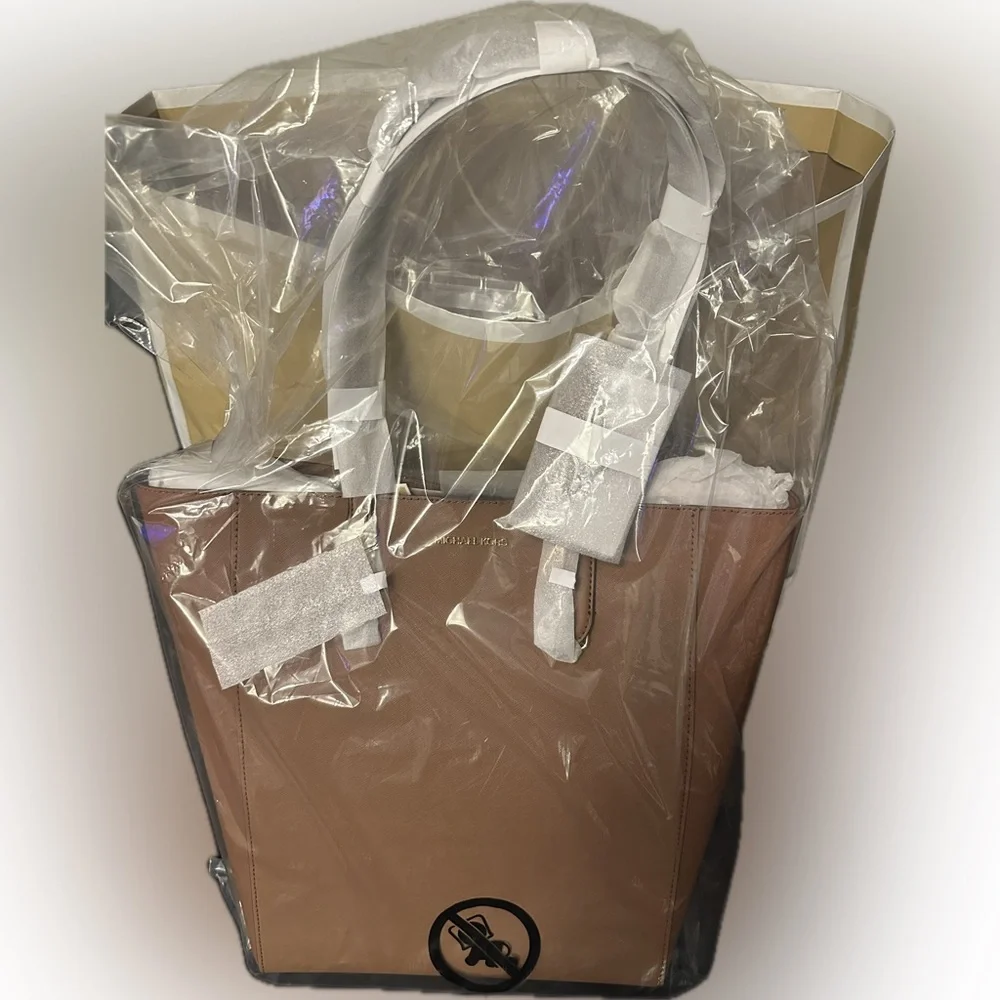 👜Michael Kors Large Saffiano Leather Tote Bag with Removable Card Case Brown NWT